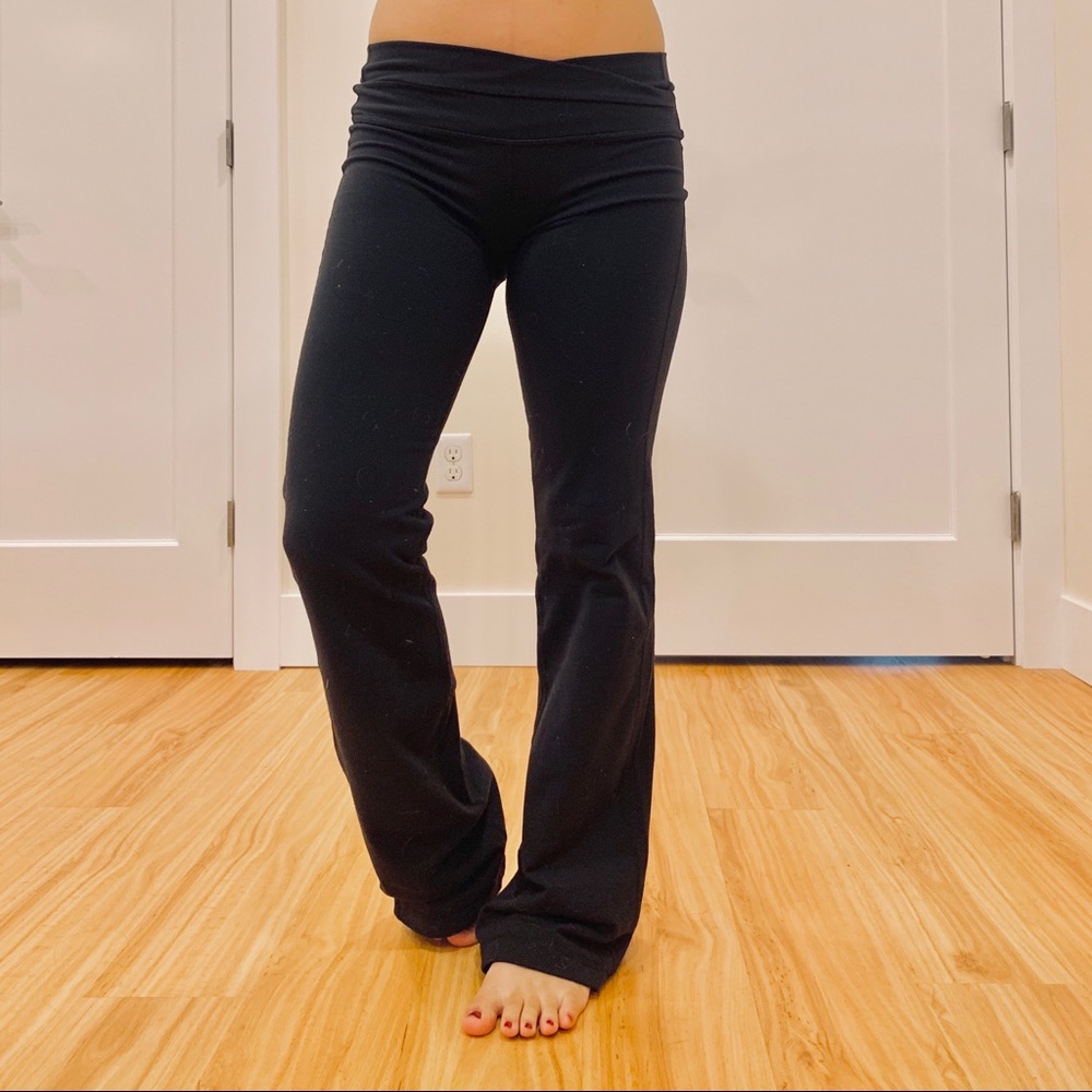 Lululemon flare yoga pants | Women’s size 4